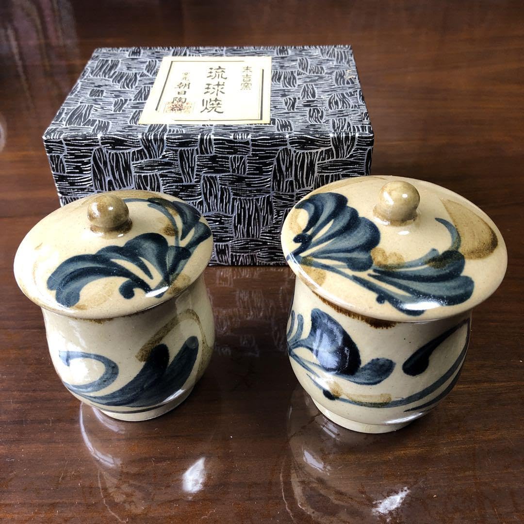 Amazon | 末吉窯 琉球焼 朝日陶器 夫婦 湯のみ 湯呑み 茶器 蓋付